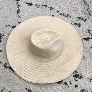 Urban outfitters large straw sun hat